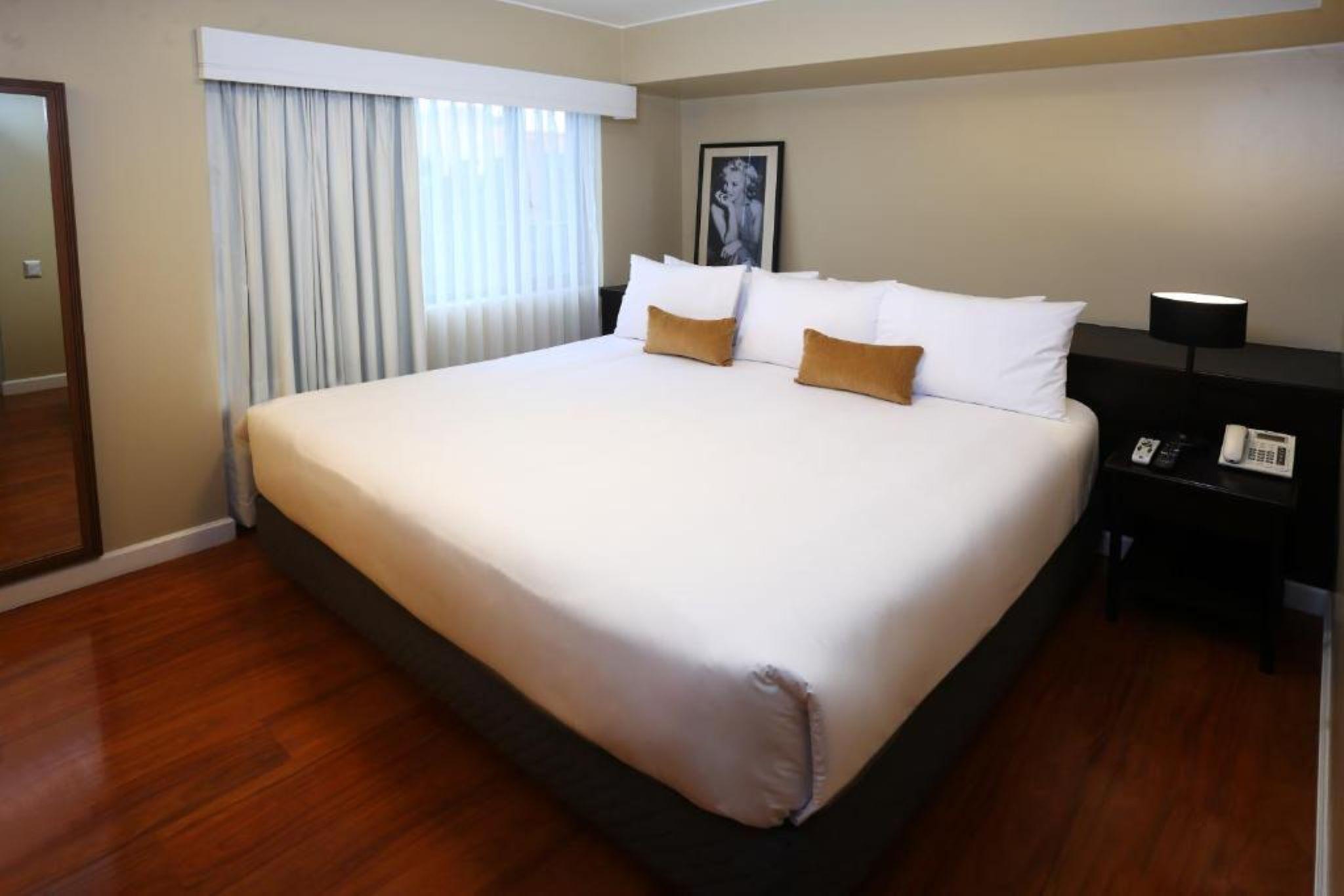 Radisson Hotel Plaza Del Bosque Lima Ngoại thất bức ảnh